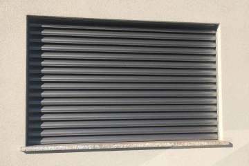 Altre-tipologie-di-oscuranti-Serbaplast-serramenti-in-PVC-e-alluminio-4