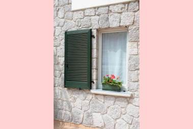 Antone-Persiana-Scurone-Serbaplast-serramenti-in-PVC-e-alluminio-10