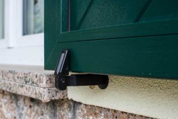 Antone-Persiana-Scurone-Serbaplast-serramenti-in-PVC-e-alluminio-8