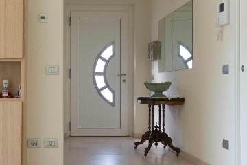 Portoncini-Serbaplast-serramenti-in-PVC-e-alluminio-7