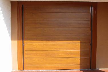 Portoni-sezionali-Serbaplast-serramenti-in-PVC-e-alluminio-11