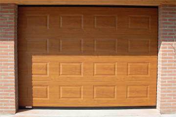 Portoni-sezionali-Serbaplast-serramenti-in-PVC-e-alluminio-13