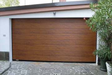 Portoni-sezionali-Serbaplast-serramenti-in-PVC-e-alluminio-14