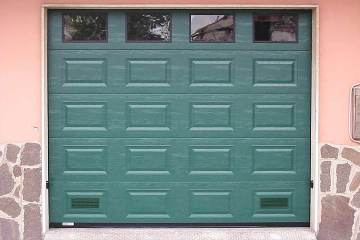 Portoni-sezionali-Serbaplast-serramenti-in-PVC-e-alluminio-17