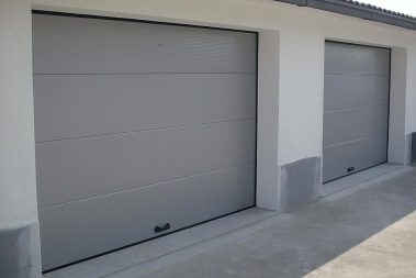 Portoni-sezionali-Serbaplast-serramenti-in-PVC-e-alluminio-18