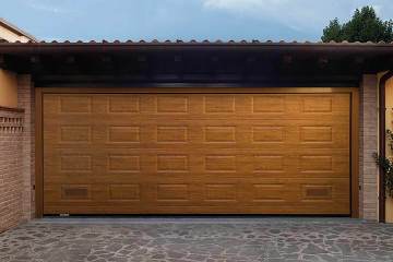 Portoni-sezionali-Serbaplast-serramenti-in-PVC-e-alluminio-5