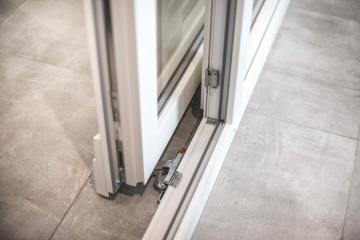 Scorrevoli-Serbaplast-serramenti-in-PVC-e-alluminio-6