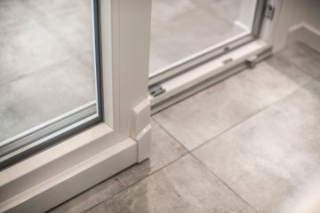 Scorrevoli-Serbaplast-serramenti-in-PVC-e-alluminio-8